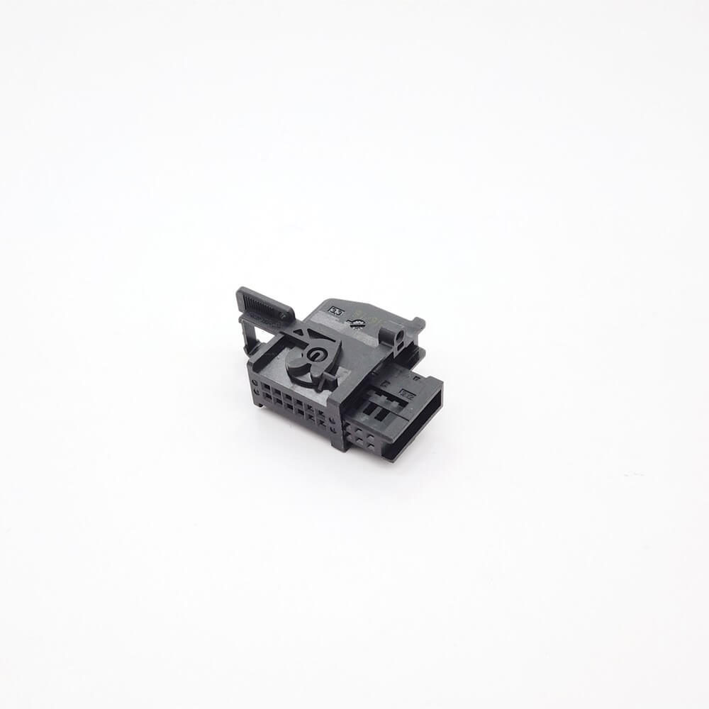Applicable to Peugeot Citroen 12-pin screen plug screen plug screen socket screen connector