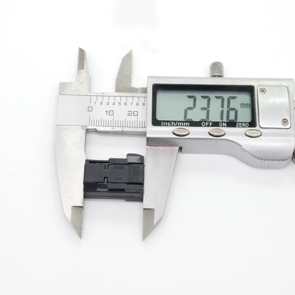 Applicable to Peugeot Citroen 6-pin screen plug screen plug screen socket screen connector